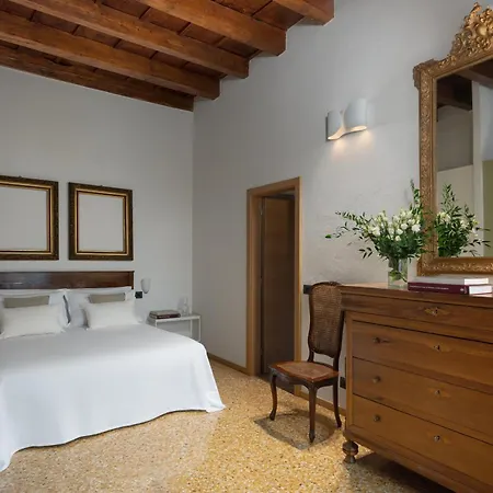 Residenza Roccamaggiore Апартаменты